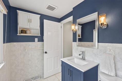 9548 Knox Avenue N Brooklyn Park MN 55444