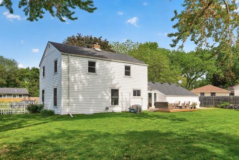 9548 Knox Avenue N Brooklyn Park MN 55444