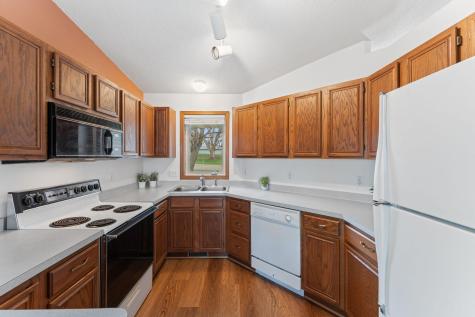 2136 49th Way E Inver Grove Heights MN 55077