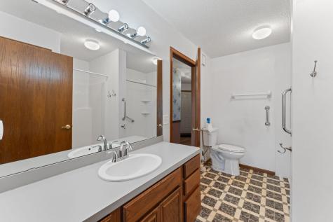 2136 49th Way E Inver Grove Heights MN 55077