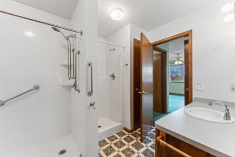 2136 49th Way E Inver Grove Heights MN 55077