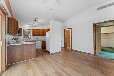 2136 49th Way E Inver Grove Heights MN 55077