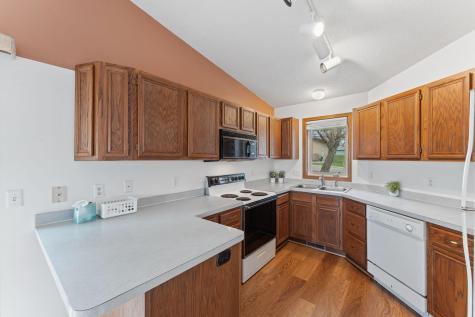 2136 49th Way E Inver Grove Heights MN 55077