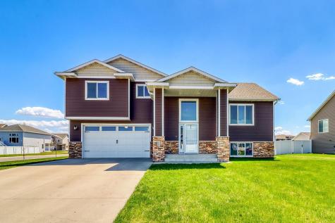 4902 35TH Avenue S Fargo ND 58104
