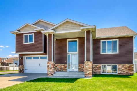 4902 35TH Avenue S Fargo ND 58104