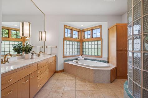 1 Windy Hill Court Sunfish Lake MN 55077