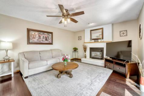1412 Rushmore Crescent Burnsville MN 55306