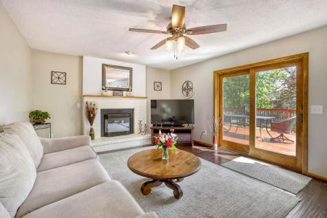 1412 Rushmore Crescent Burnsville MN 55306