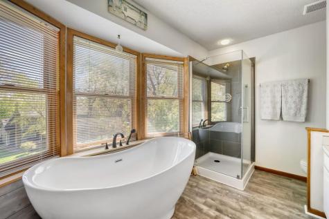 1412 Rushmore Crescent Burnsville MN 55306