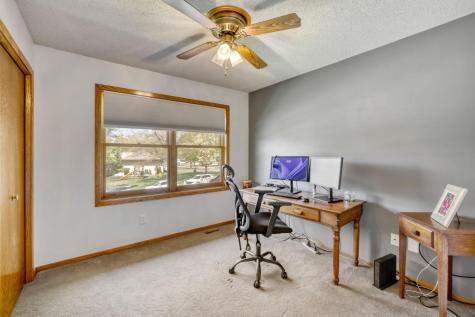 1412 Rushmore Crescent Burnsville MN 55306