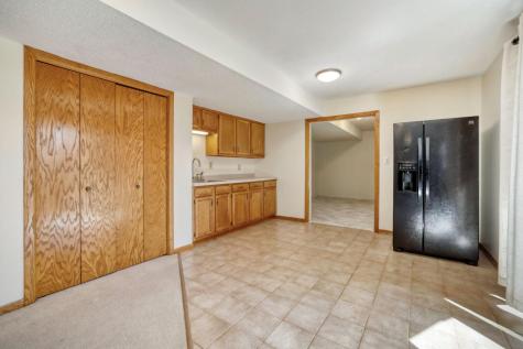 1412 Rushmore Crescent Burnsville MN 55306