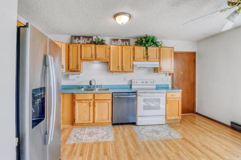 3102 8th Avenue N Fargo ND 58102