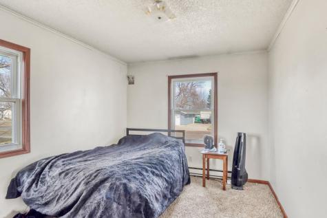 3102 8th Avenue N Fargo ND 58102