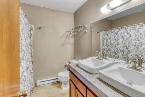 3102 8th Avenue N Fargo ND 58102