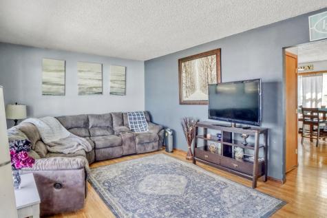 3102 8th Avenue N Fargo ND 58102