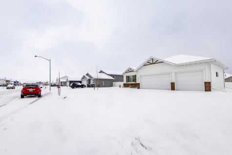 3637 18th Street S Moorhead MN 56560