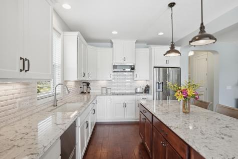 16885 Diamonte Way Lakeville MN 55044