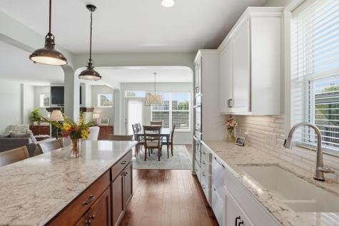 16885 Diamonte Way Lakeville MN 55044