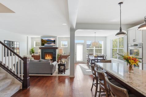 16885 Diamonte Way Lakeville MN 55044