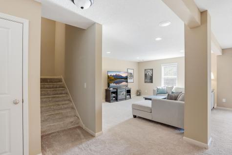 16885 Diamonte Way Lakeville MN 55044