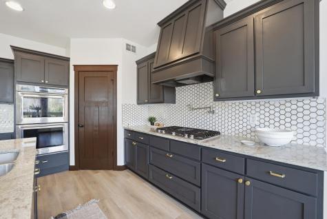 1683 Saint George Street Waconia MN 55387