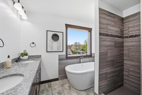 1683 Saint George Street Waconia MN 55387