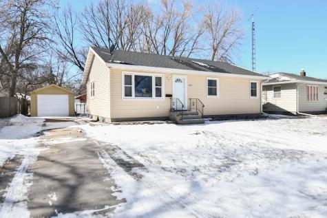 1207 19th Street S Moorhead MN 56560