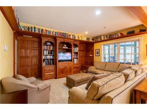 28589 Lake Avenue Way Frontenac MN 55026