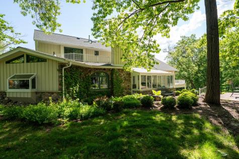 28589 Lake Avenue Way Frontenac MN 55026
