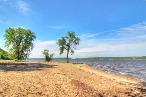 28589 Lake Avenue Way Frontenac MN 55026