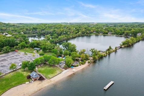 5189 Beachside Drive Hopkins MN 55343