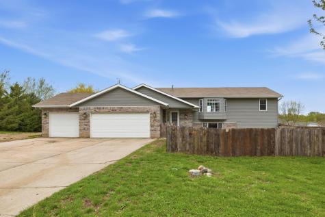 618 Hunter Circle Winsted MN 55395