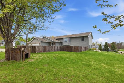 618 Hunter Circle Winsted MN 55395