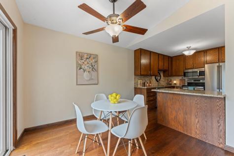 907 Heritage Court W Vadnais Heights MN 55127