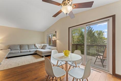907 Heritage Court W Vadnais Heights MN 55127