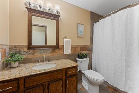 907 Heritage Court W Vadnais Heights MN 55127