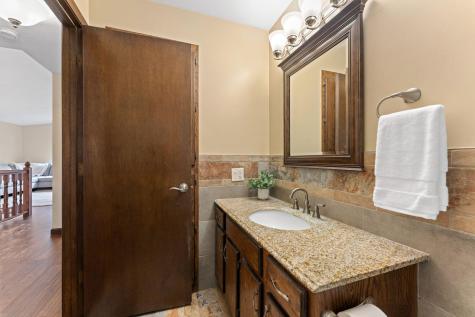 907 Heritage Court W Vadnais Heights MN 55127