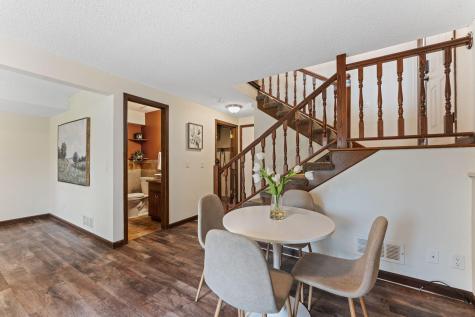 907 Heritage Court W Vadnais Heights MN 55127