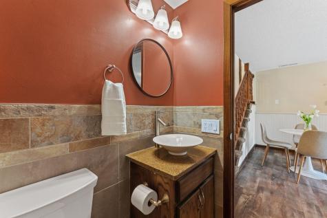 907 Heritage Court W Vadnais Heights MN 55127