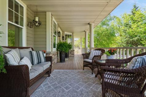 8385 Kelzer Pond Drive Victoria MN 55386