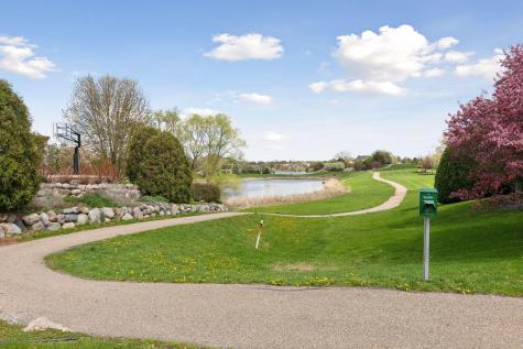 8385 Kelzer Pond Drive Victoria MN 55386