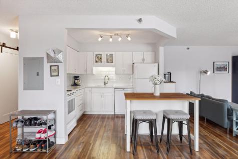 78 10th Street E Saint Paul MN 55101