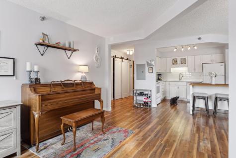 78 10th Street E Saint Paul MN 55101