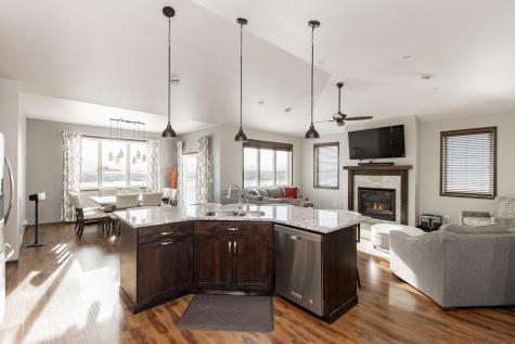 4268 Pine Parkway S Fargo ND 58104