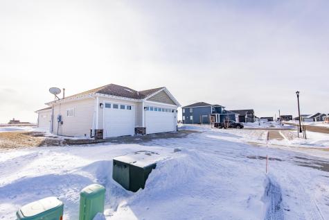 4268 Pine Parkway S Fargo ND 58104