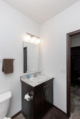 4268 Pine Parkway S Fargo ND 58104