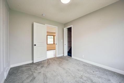 321 109th Avenue NW Coon Rapids MN 55448