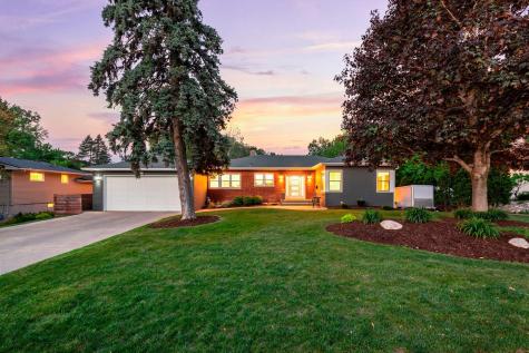 2101 Regent Avenue N Golden Valley MN 55422