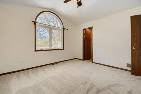 122 Alva Street Waconia MN 55387