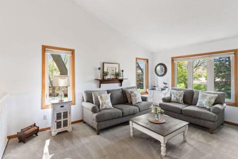 15000 Sunrise Lane Burnsville MN 55306